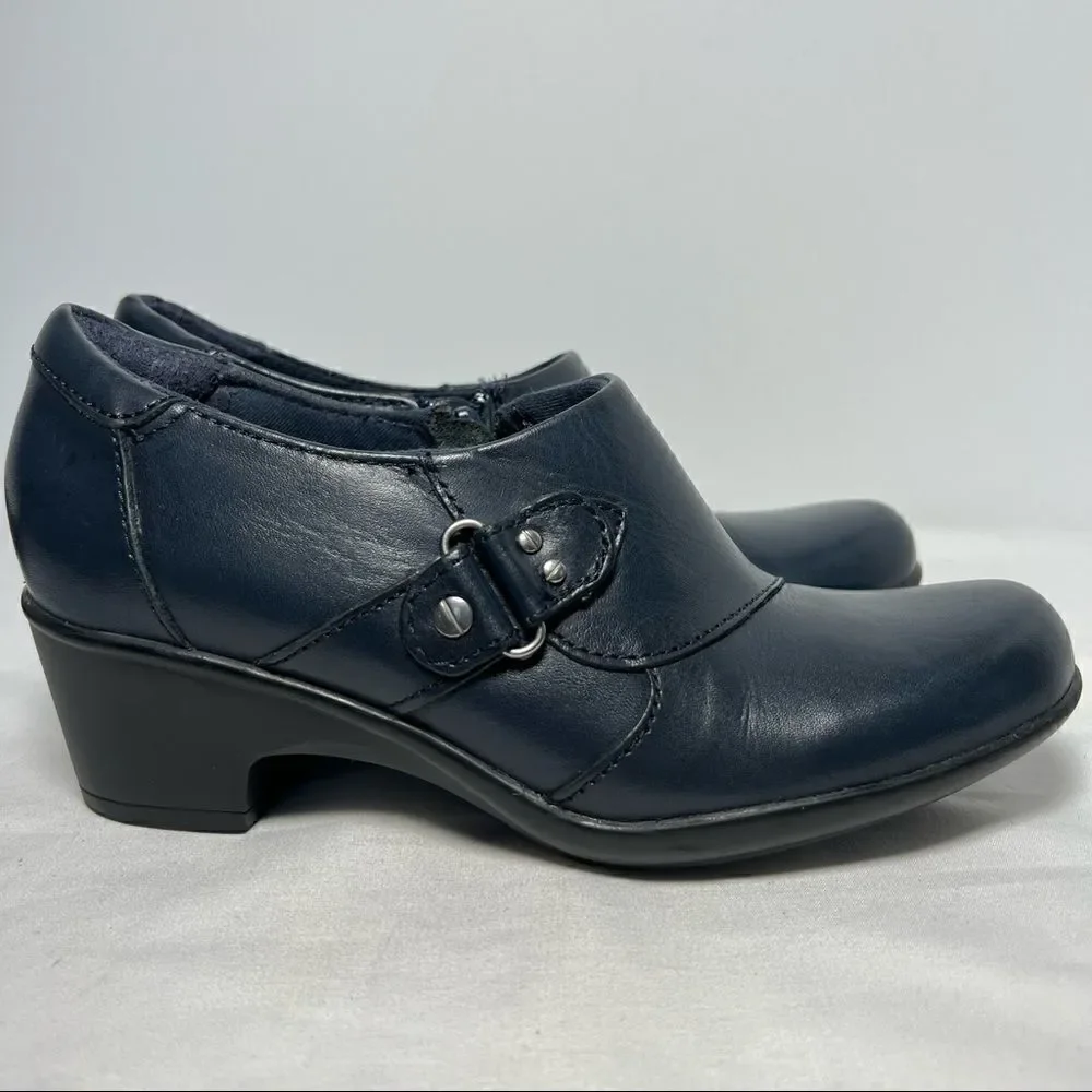 Clarks Collection Genette Harper Leather Ankle Booties Navy Blue Womens‎ 5.5